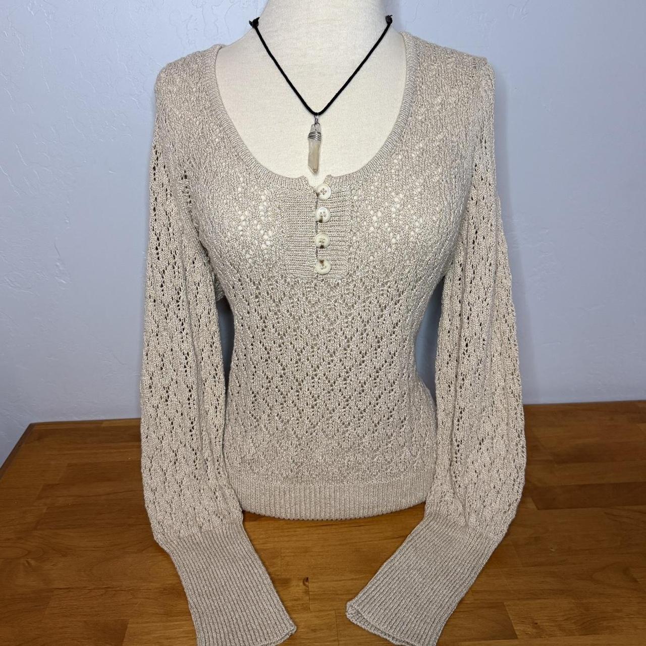 item listed by emilyyvonnexo