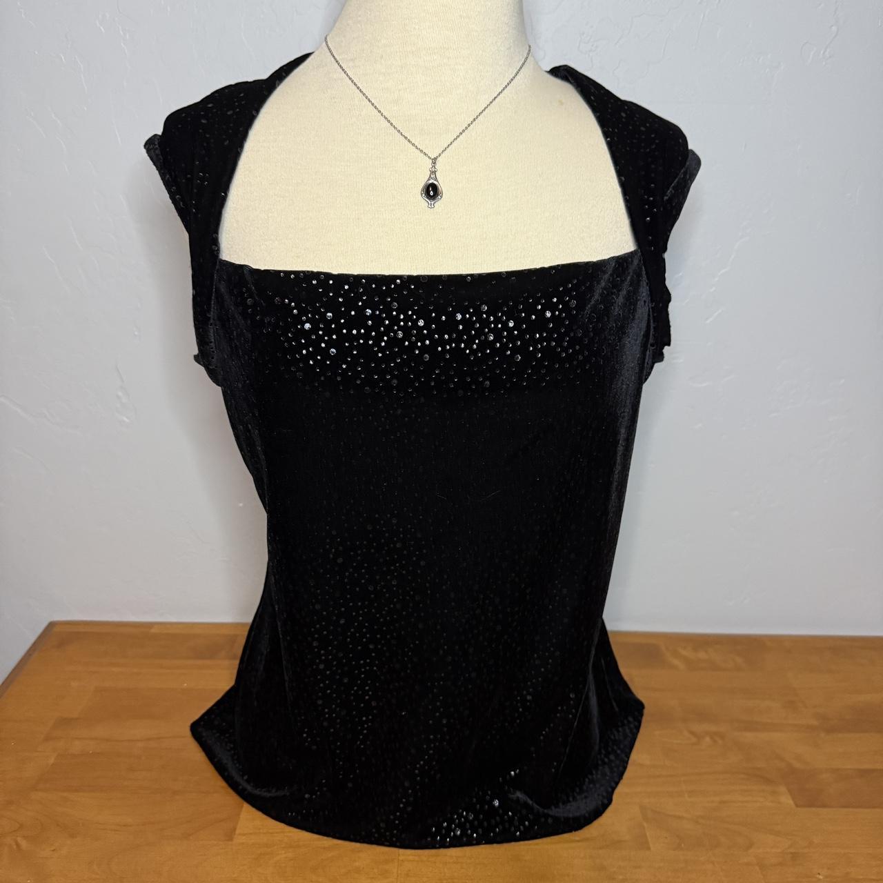 item listed by emilyyvonnexo