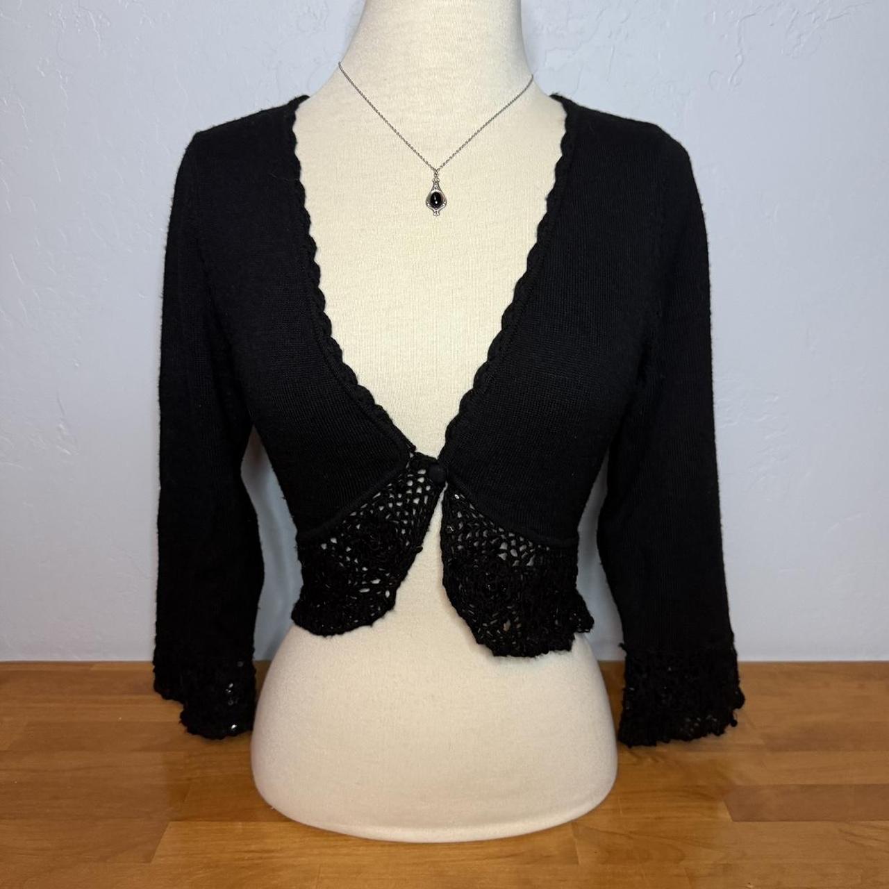 item listed by emilyyvonnexo