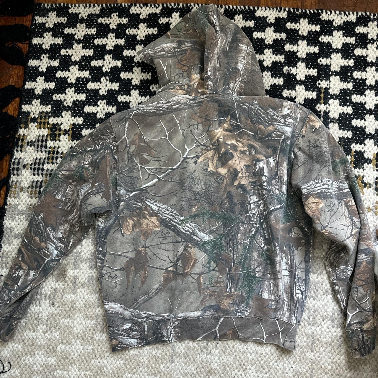 realtree camo wild hockey hoodie men’s medium - Depop