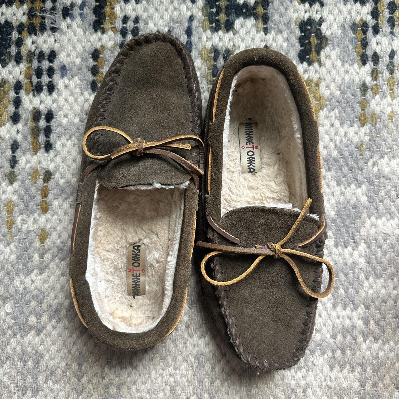 minnetonka slip on shoes