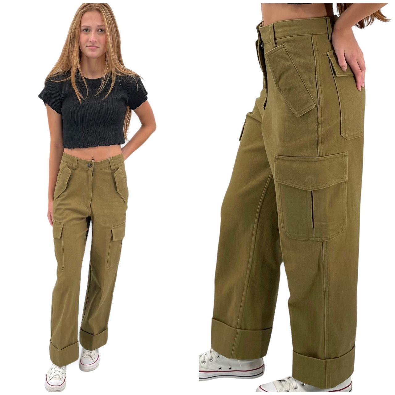 H&M cargo pants in a dark khaki green color. Size - Depop