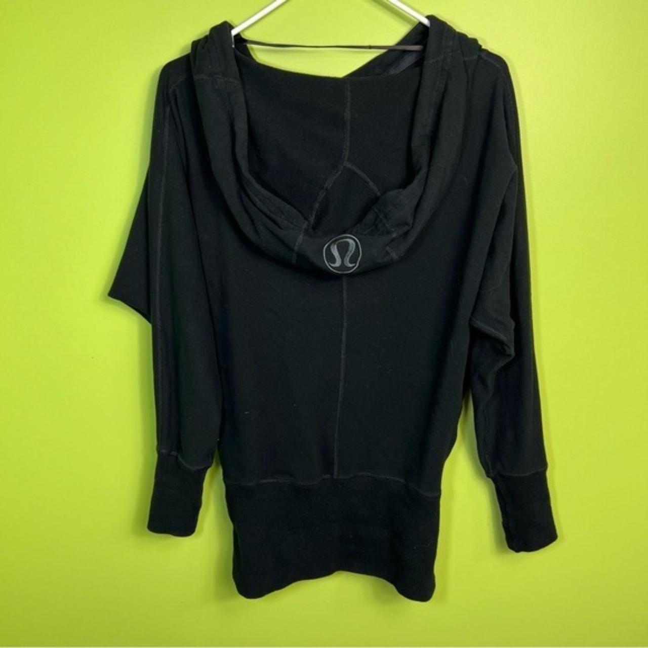 Lululemon Women's Black Hoodie | Depop