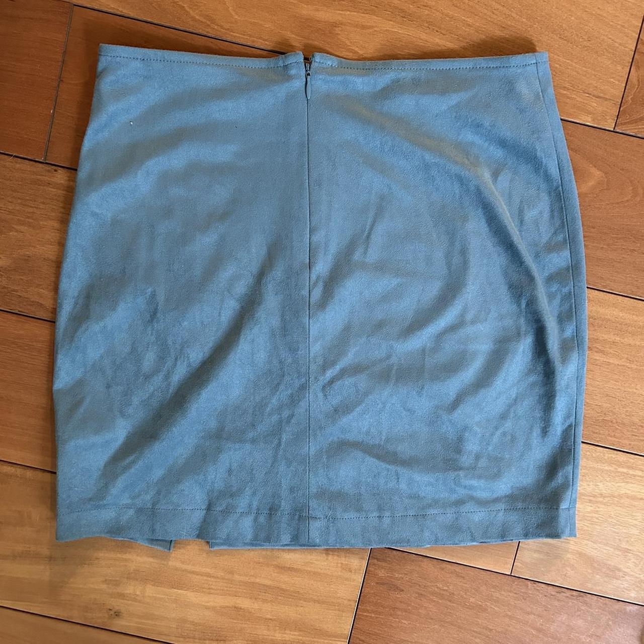 blue velvet incredible skirt forever 21