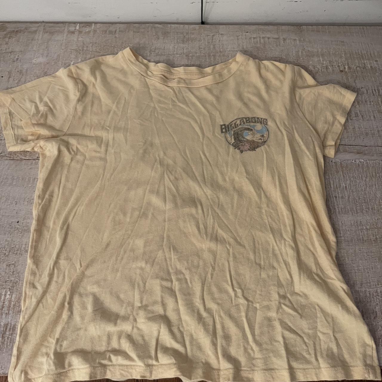 Billabong Women's Yellow T-shirt | Depop