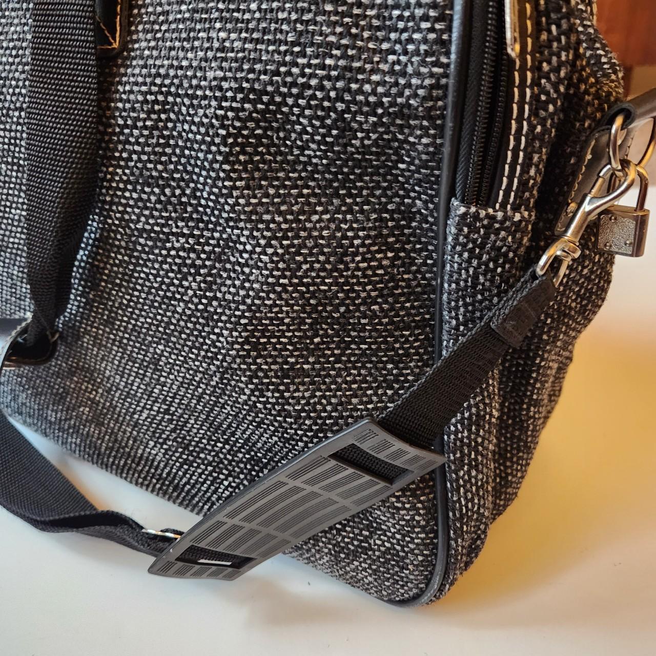 Louis Vuitton overnight bag hold all used broken zip - Depop