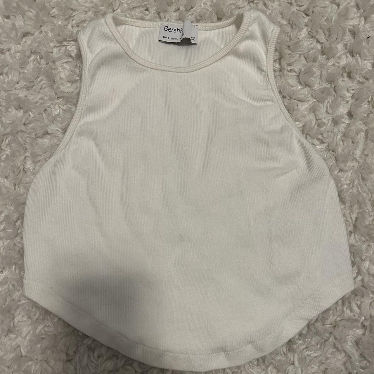 Bershka white cropped top Size L US on tag but fits SM Depop