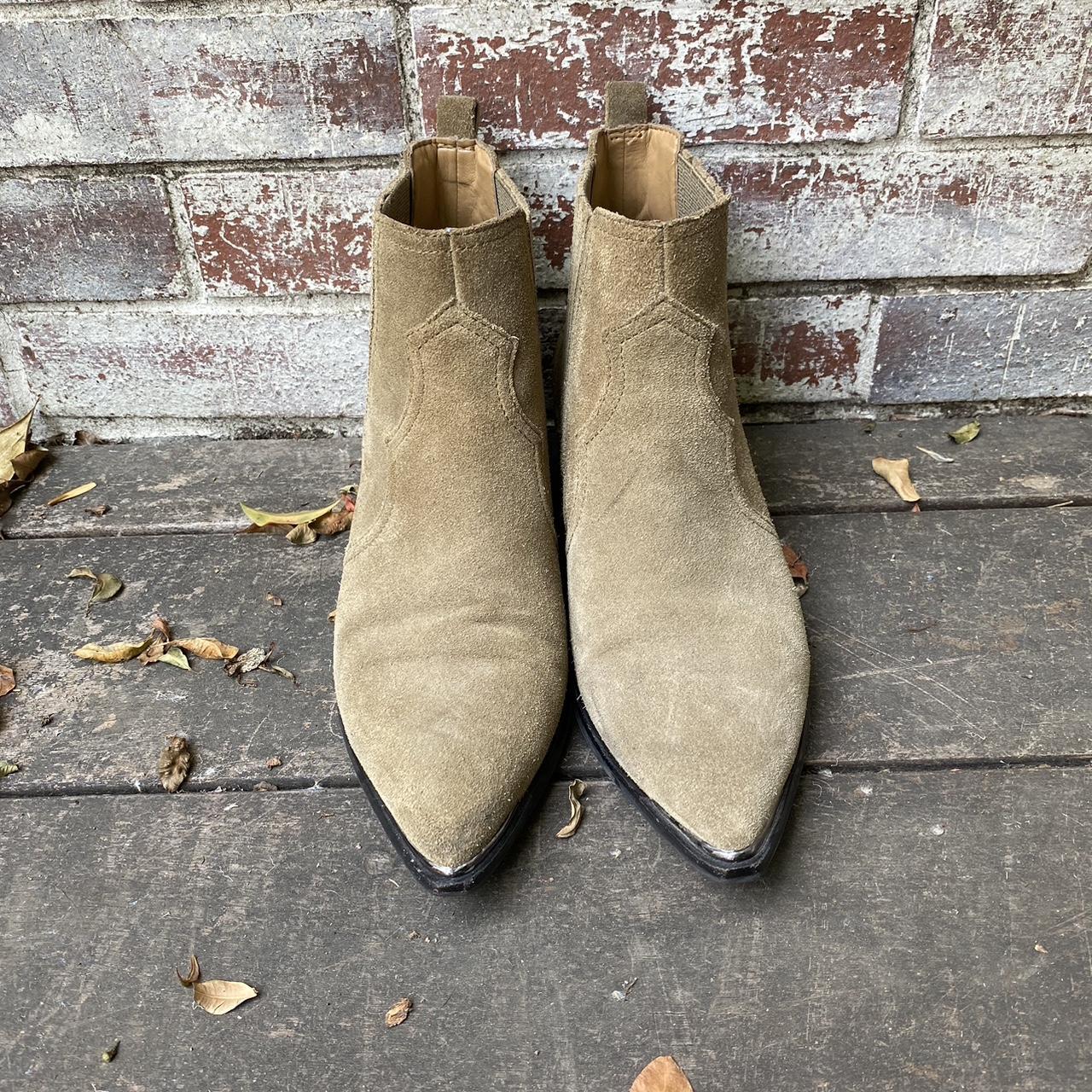 Marc fisher outlet suede ankle boots