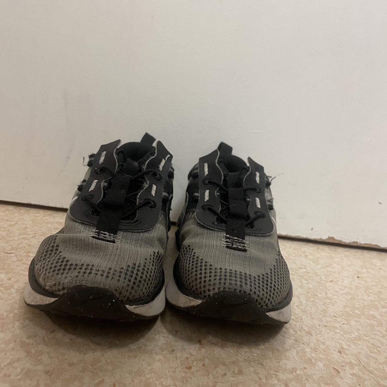 junior nike air max grey
