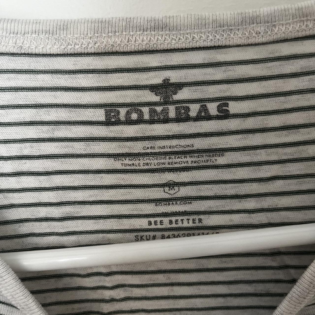 Bombas Women's White and Green T-shirt (2)