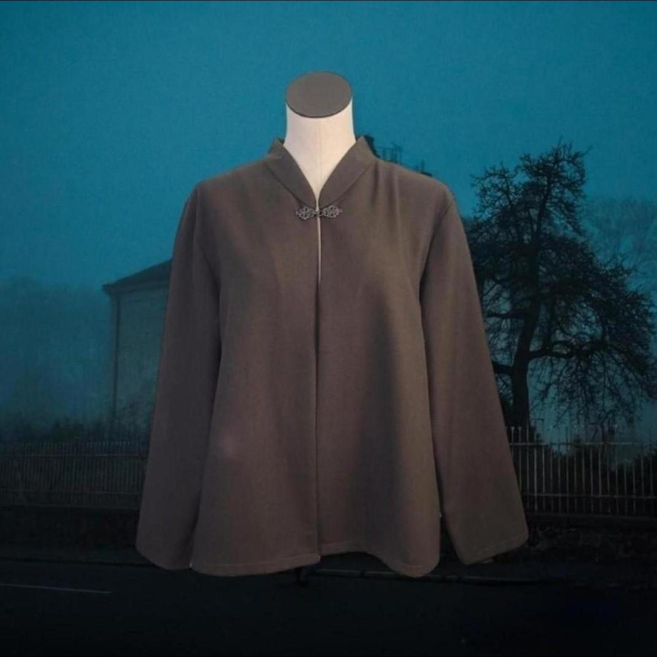 item listed by therabbithole34