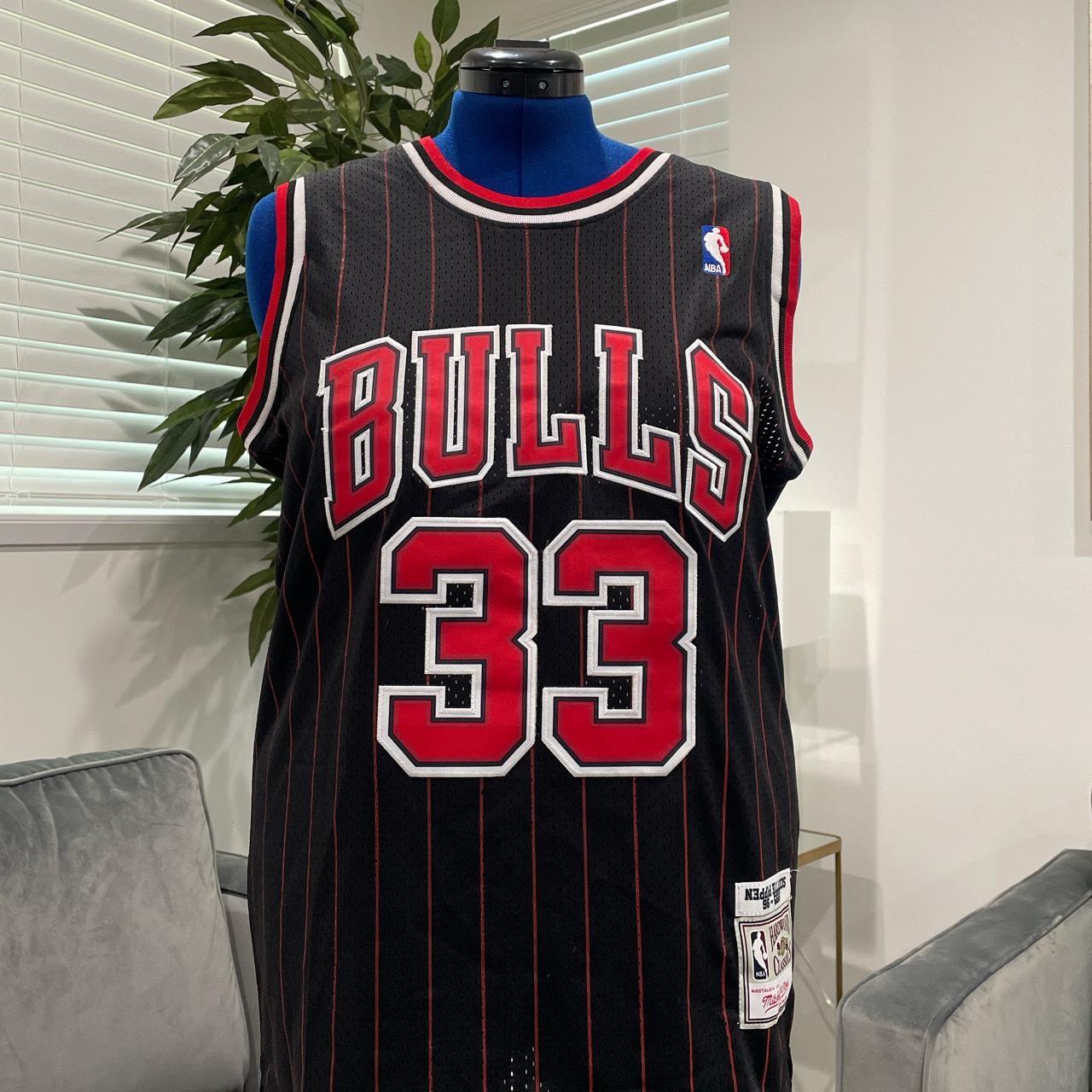 Chicago Bulls NBA Mitchell & Ness Black Red - Depop