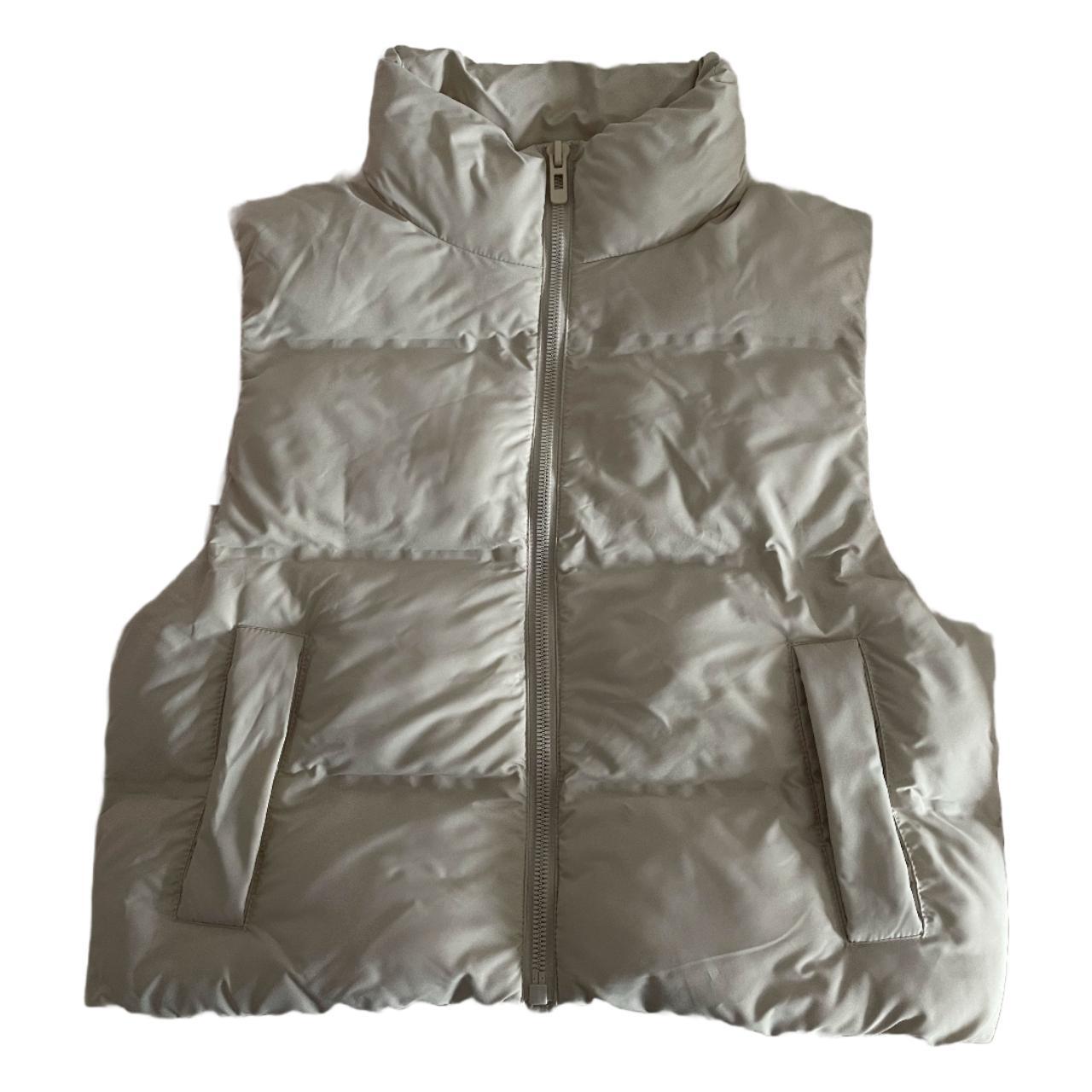 Zara Women's Cream and White Gilet Depop