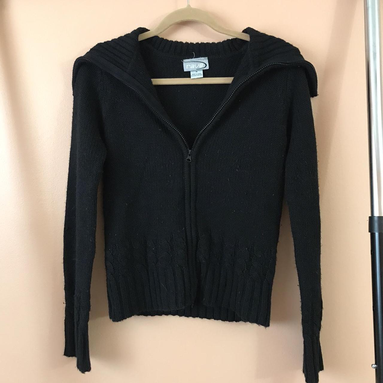 Y2K sweater size M by the brand Rave - Depop