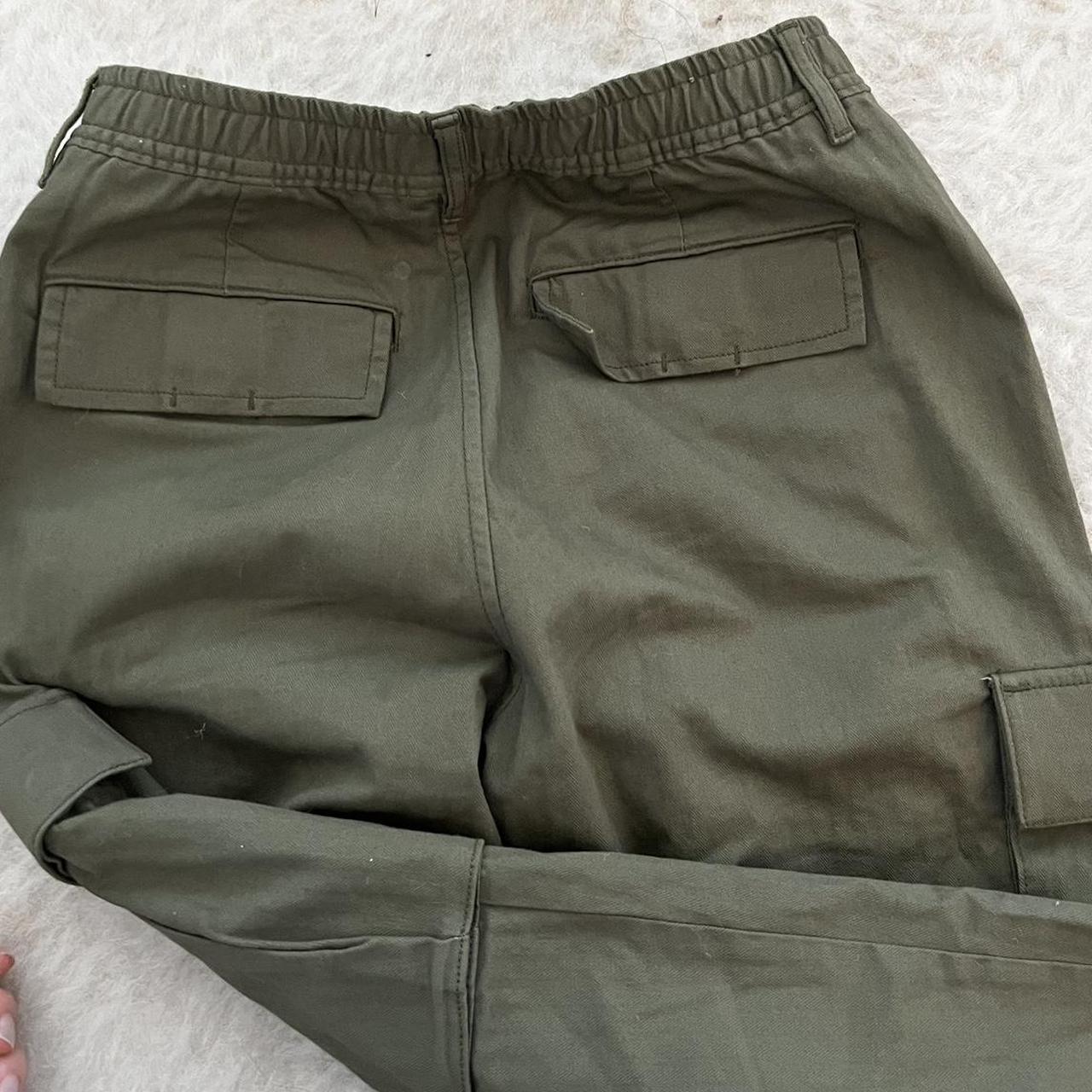 The Gap Olive Green Cargo Pants NMen’s size XS (fits... Depop
