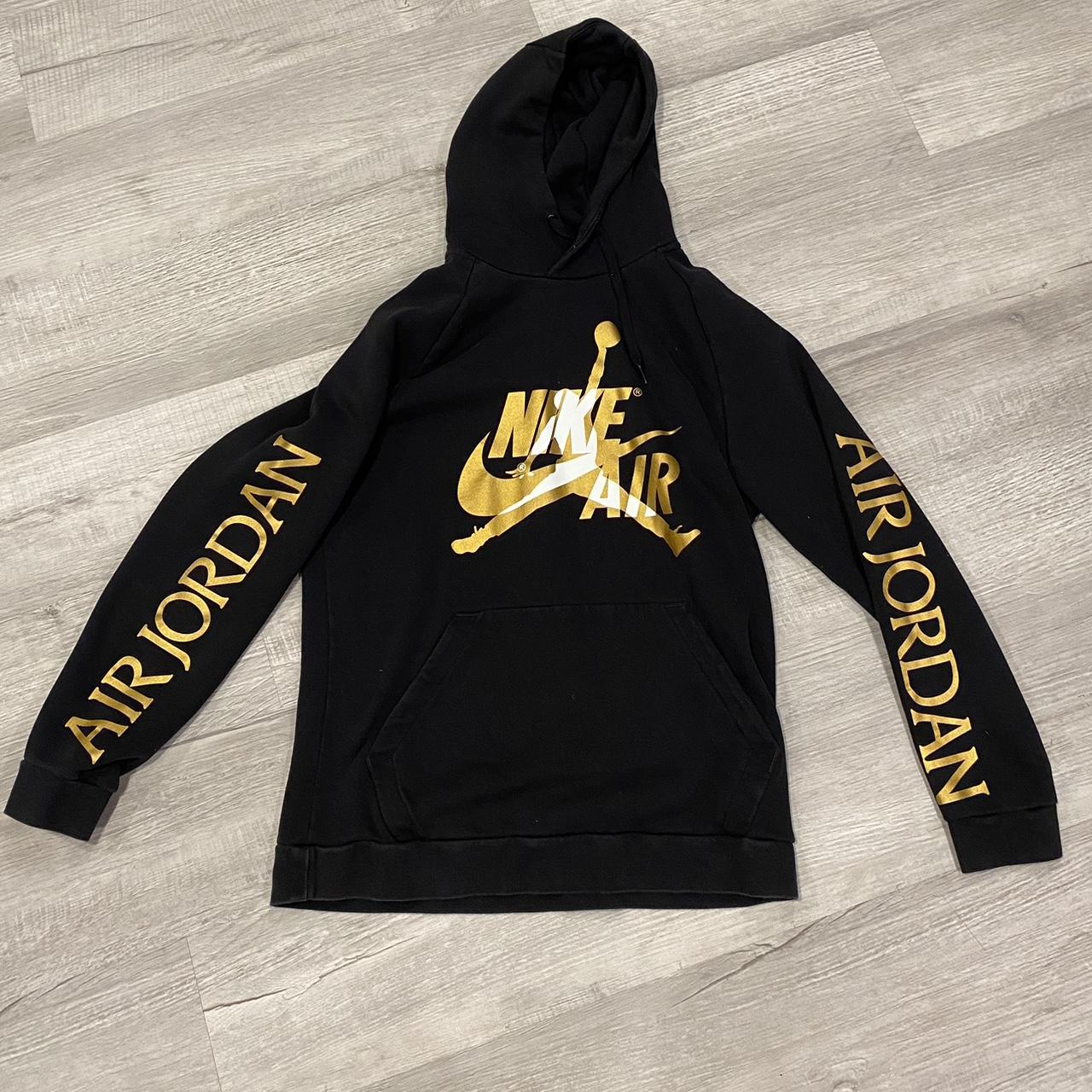 Air jordan black and gold online hoodie