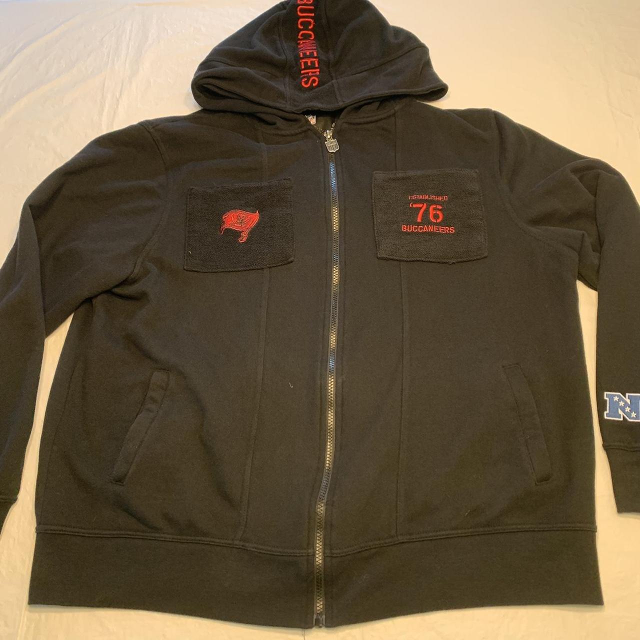 buccaneers zip up hoodie