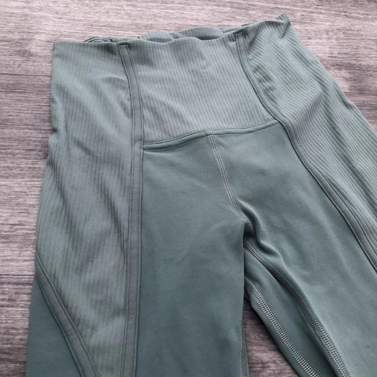 BNWT Lululemon Align Ribbed HR Crop 23” (dark teal - Depop