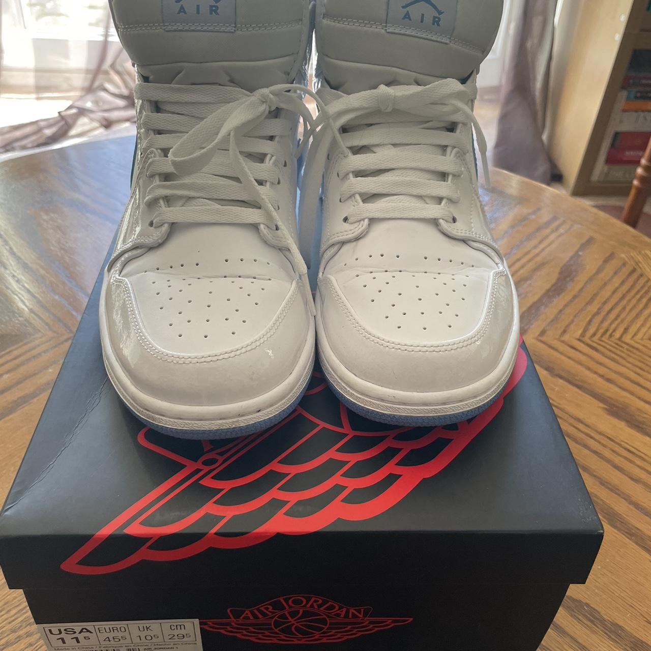 mens white and blue jordans