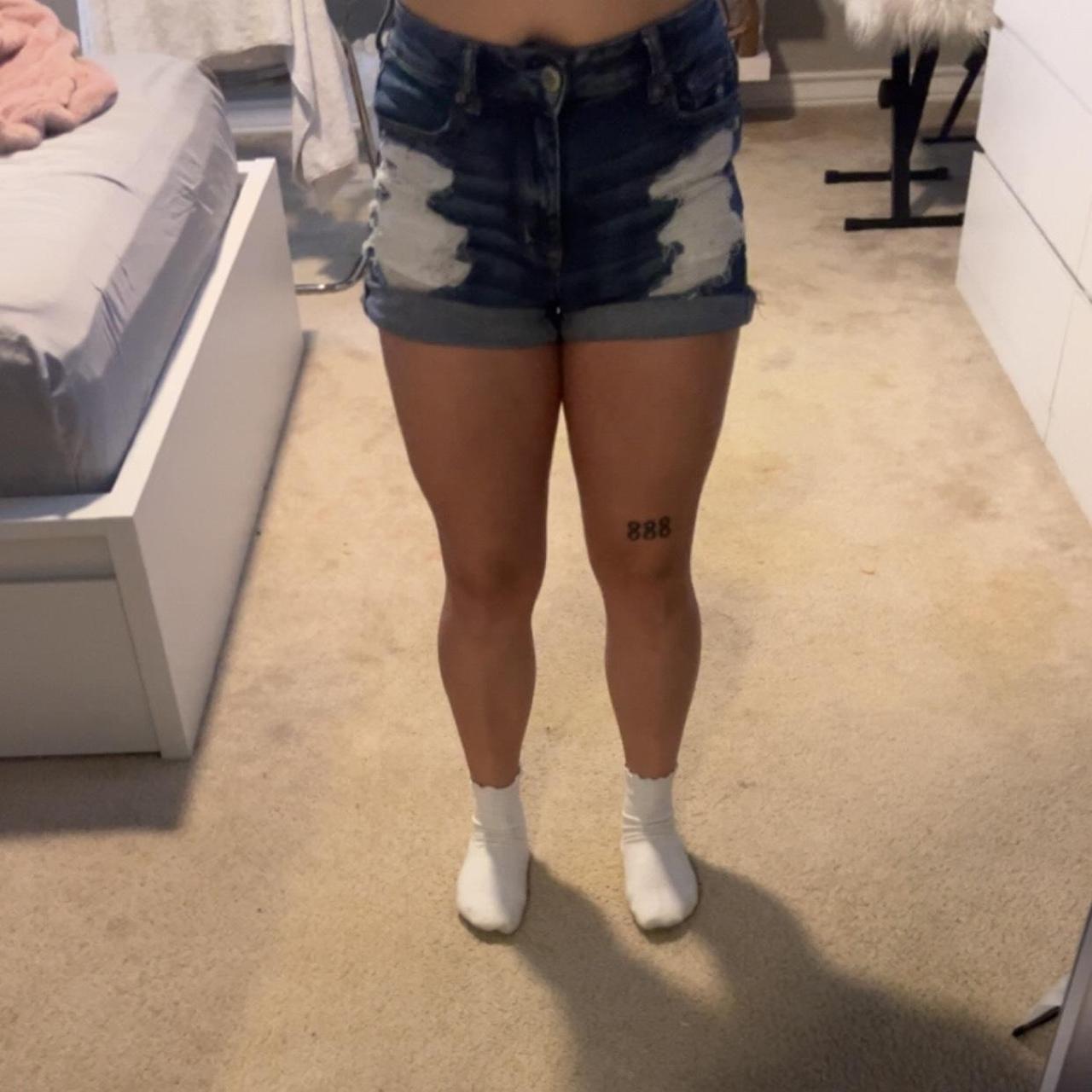 size 8 american eagle shorts