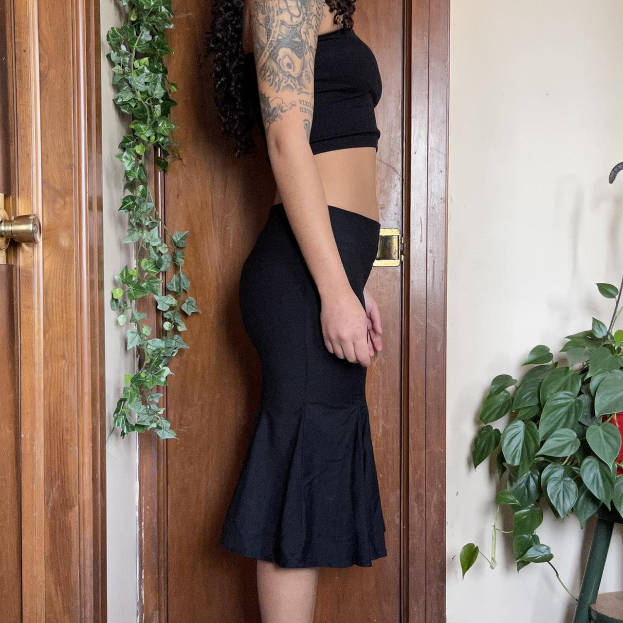 Bebe Women's Black Skirt (2)