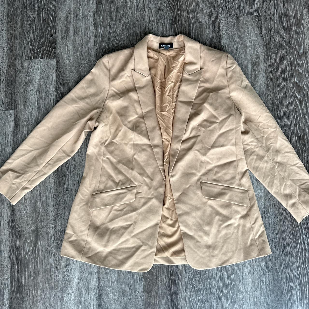 item listed by ashleefashion