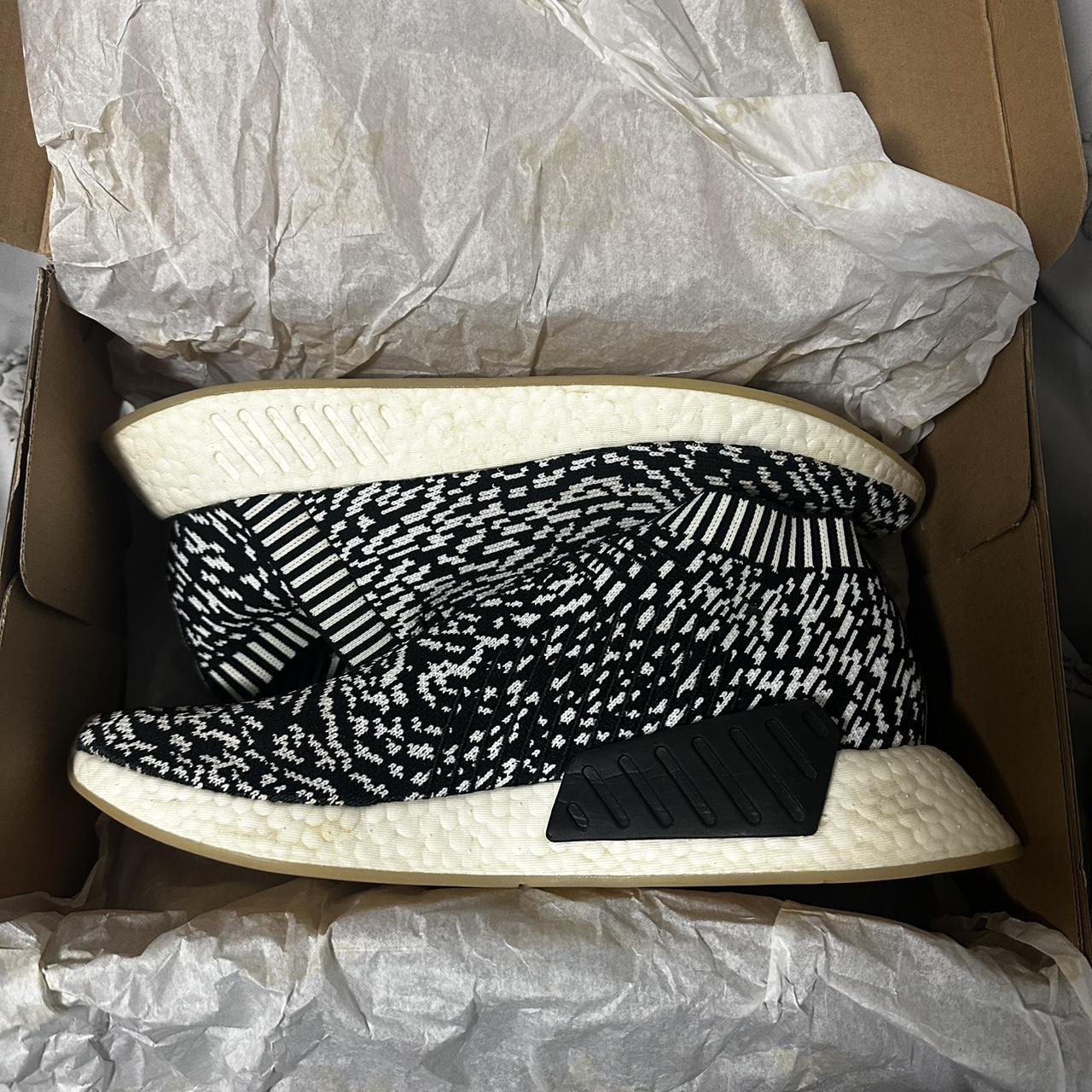 Nmd cs2 shop primeknit zebra