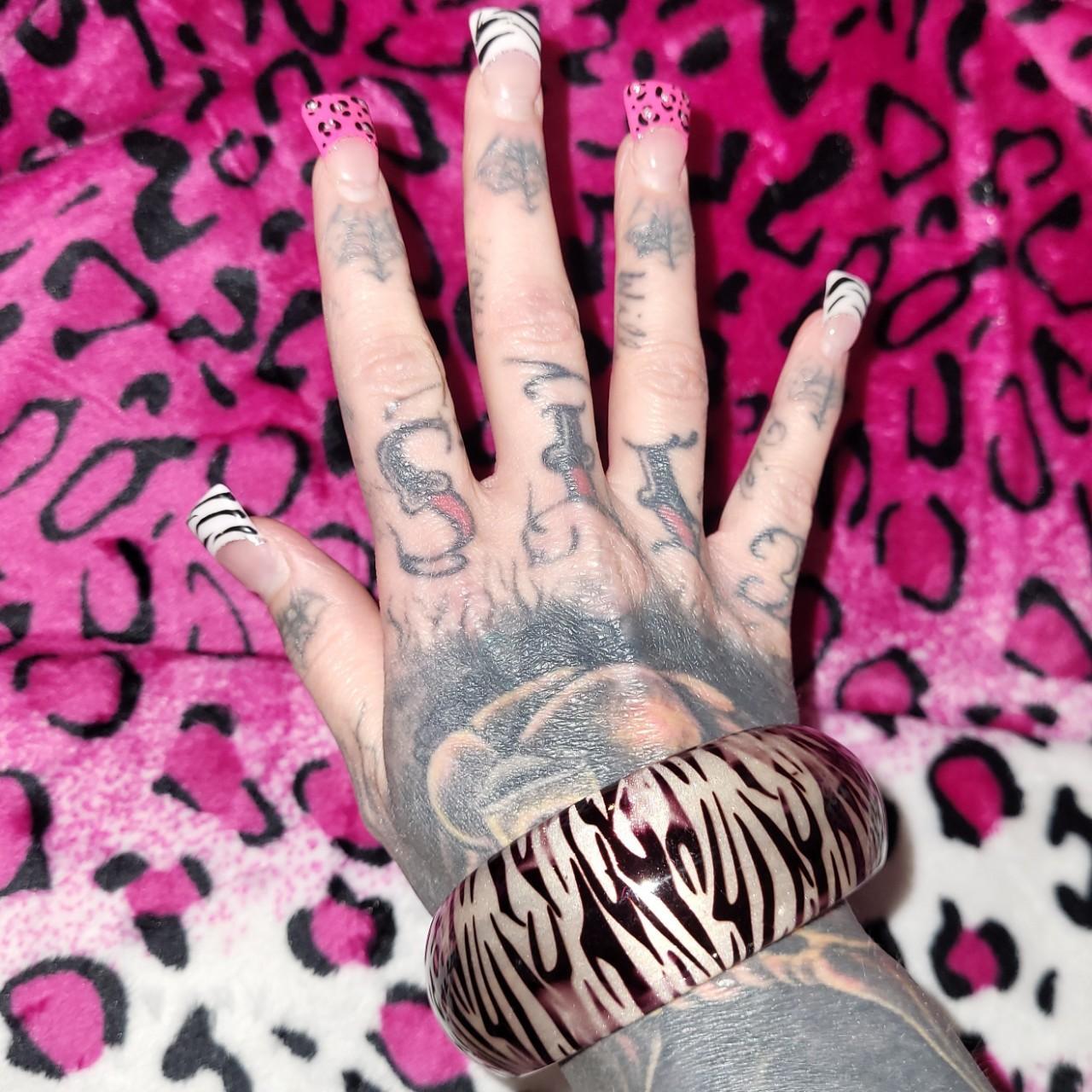 item listed by misskittyx666