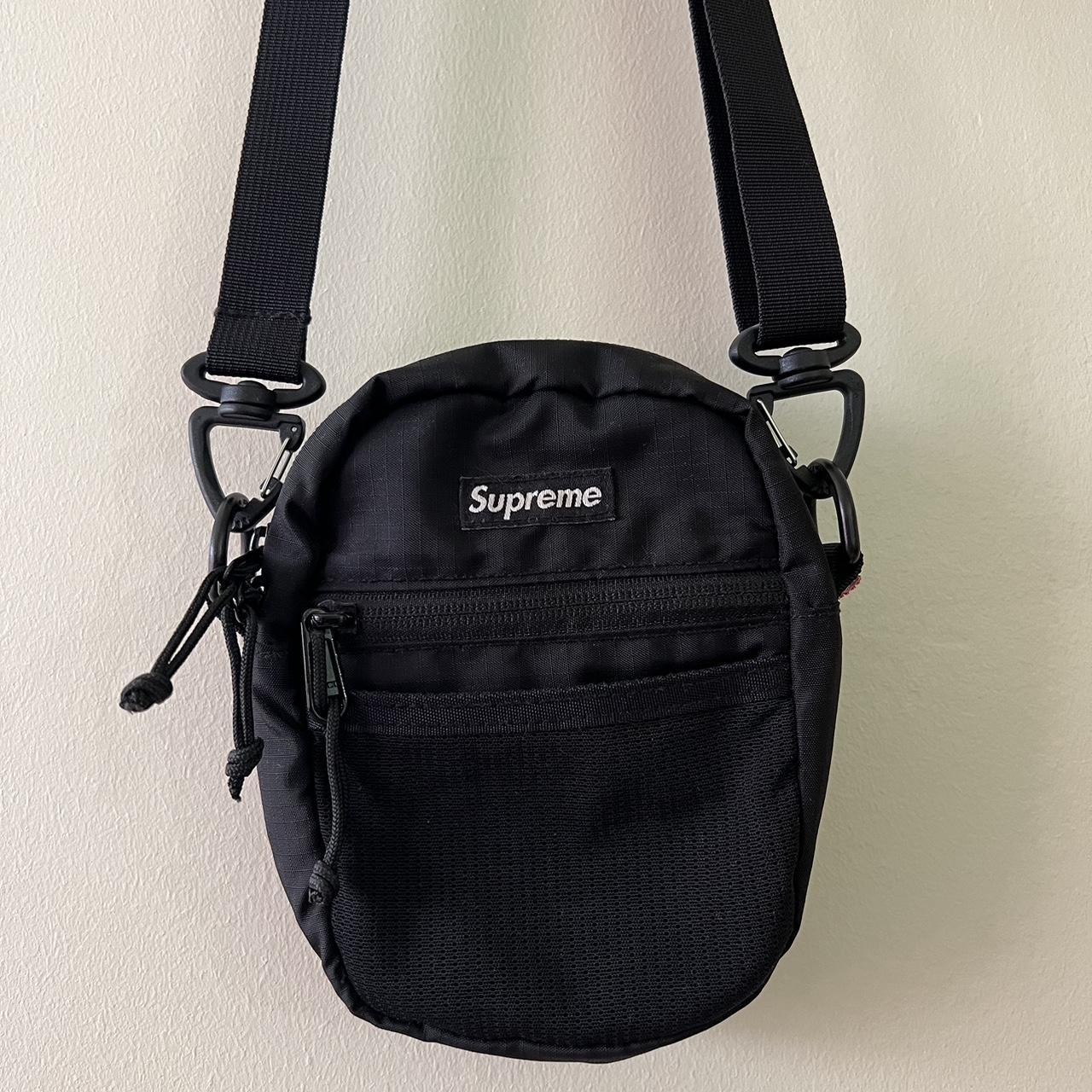 Supreme SS17 Shoulder Bag, No flaws, great condition....