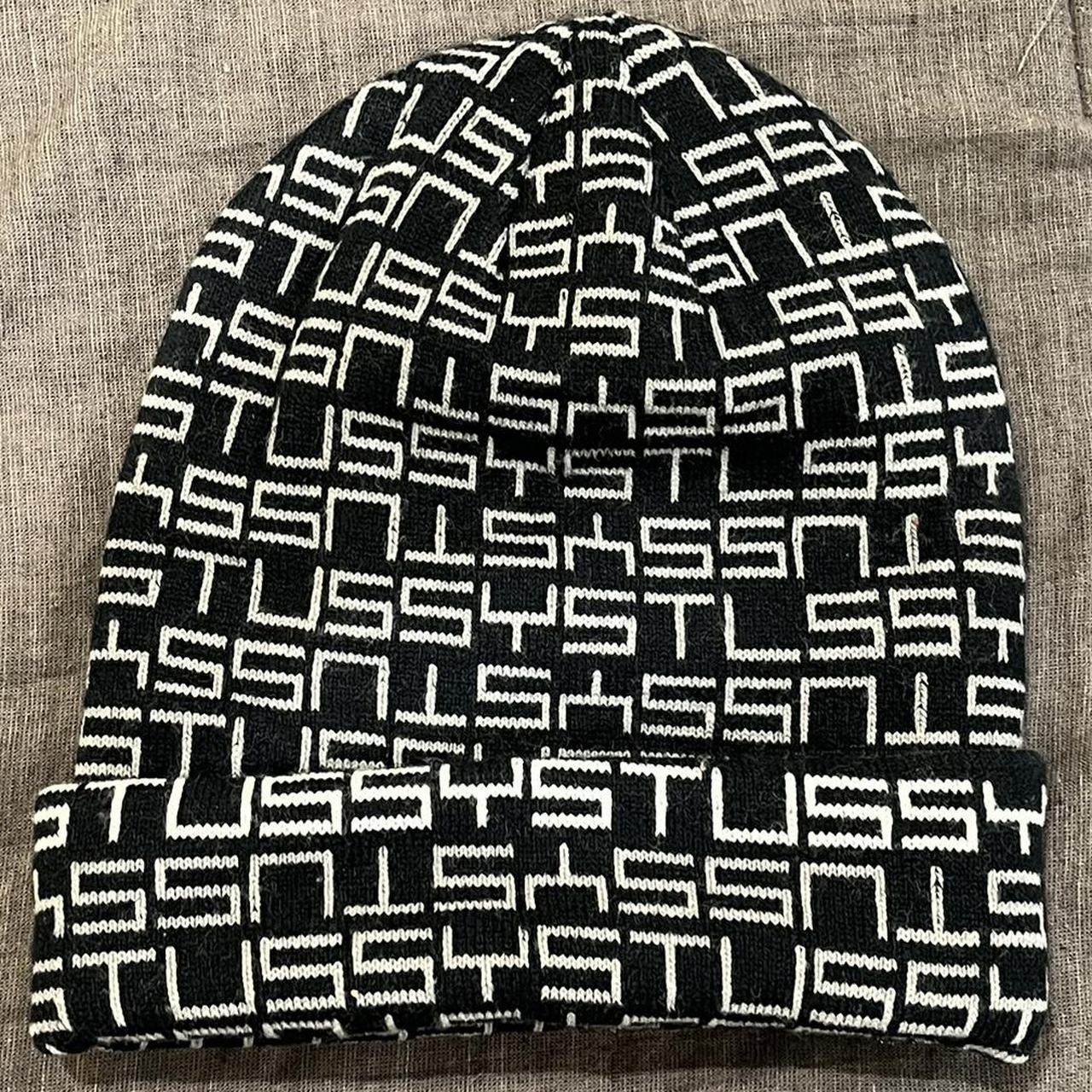 Stüssy black and white beanie - Depop