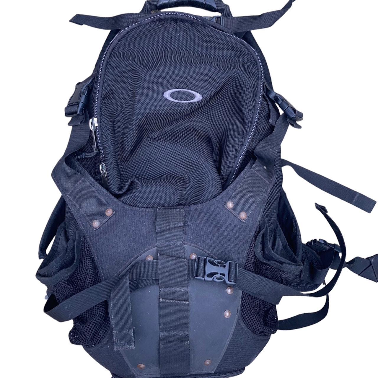 Oakley Black Backpack Large Vintage Grunge Core Depop   P0 