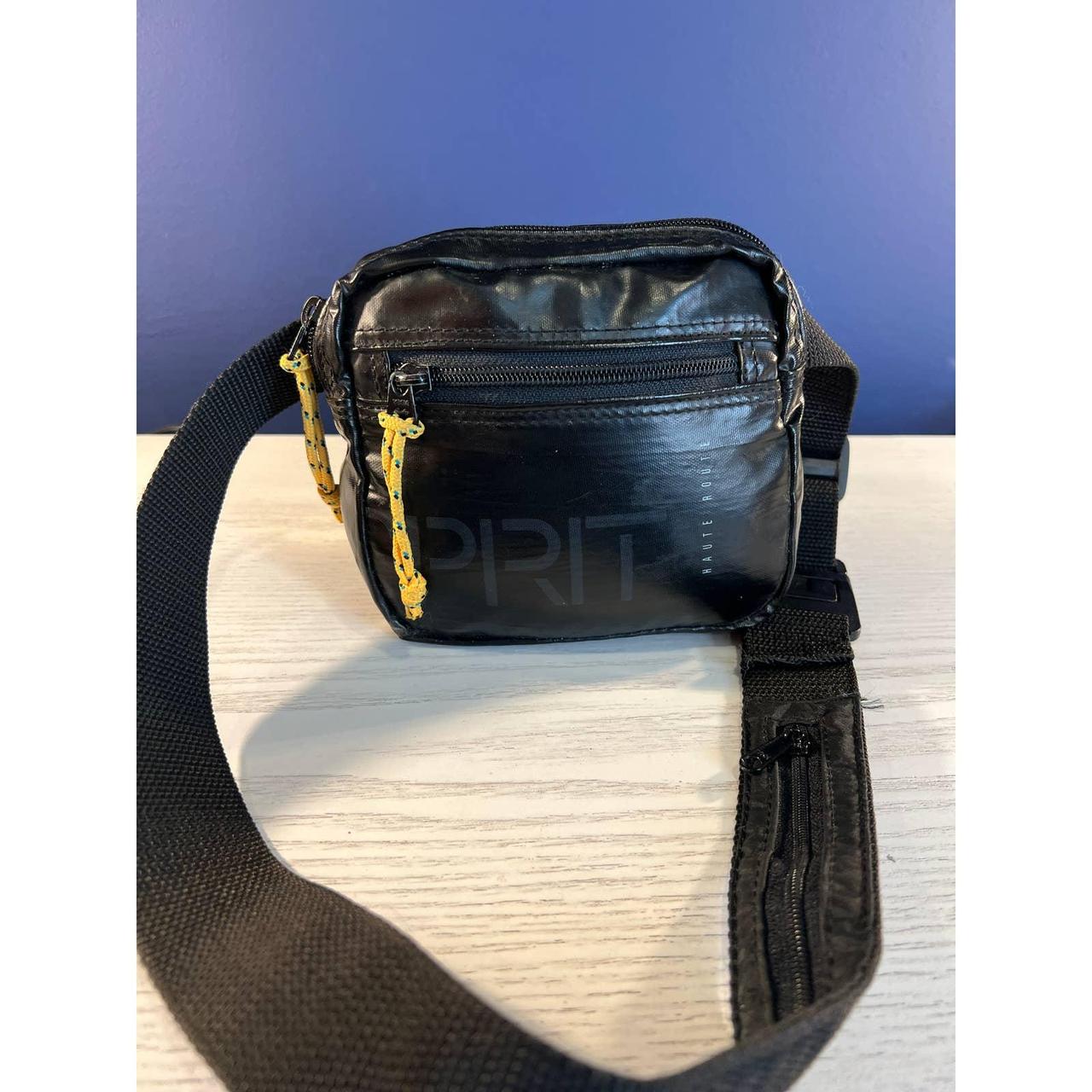 Vintage fendi hotsell fanny pack