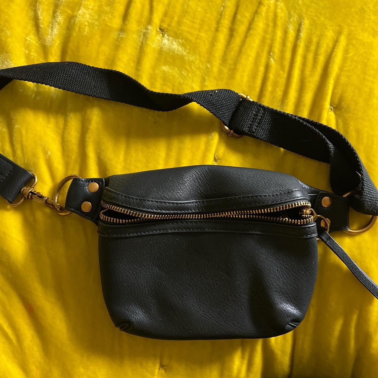 Pleather fanny outlet pack