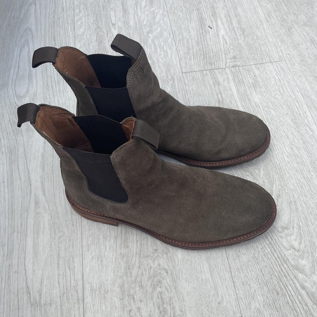 dev chelsea boot