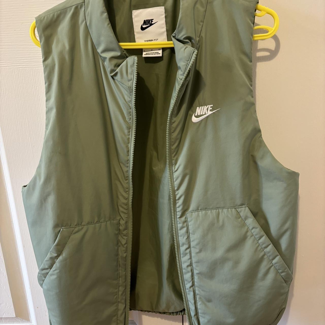 nike gilet mens green