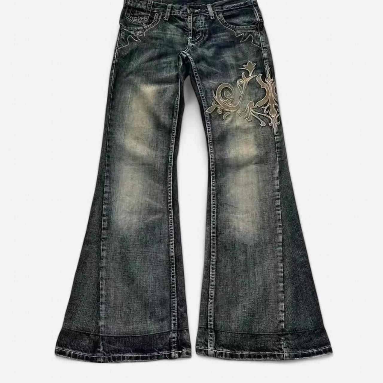 item listed by theollieedit