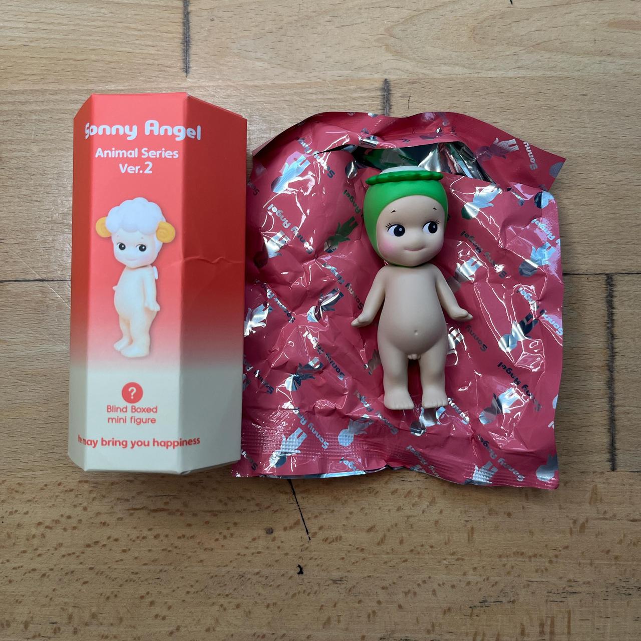 item listed by 22wongtania