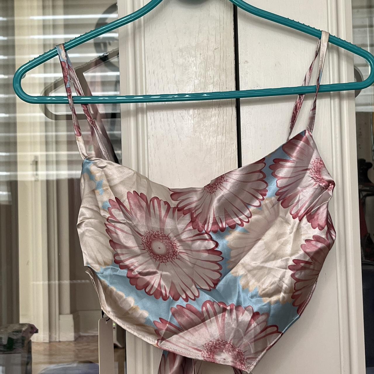 item listed by 22wongtania
