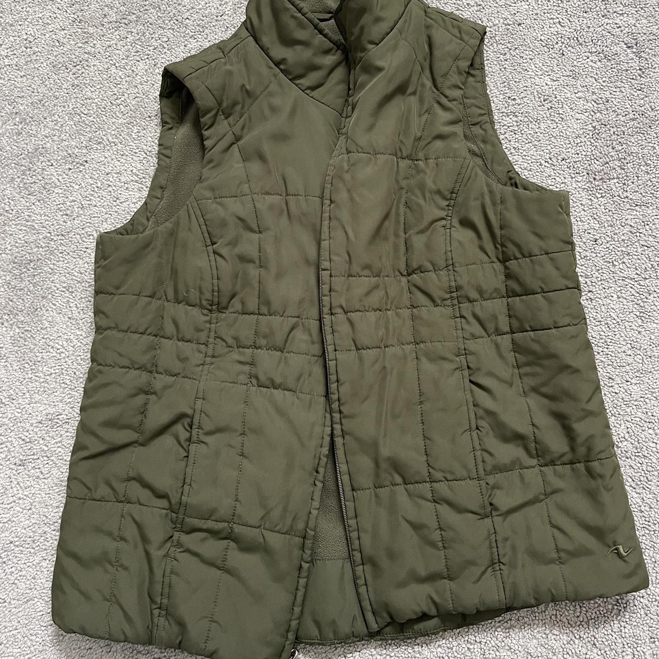 thrifted green puffer vest. Super cute never worn by... - Depop