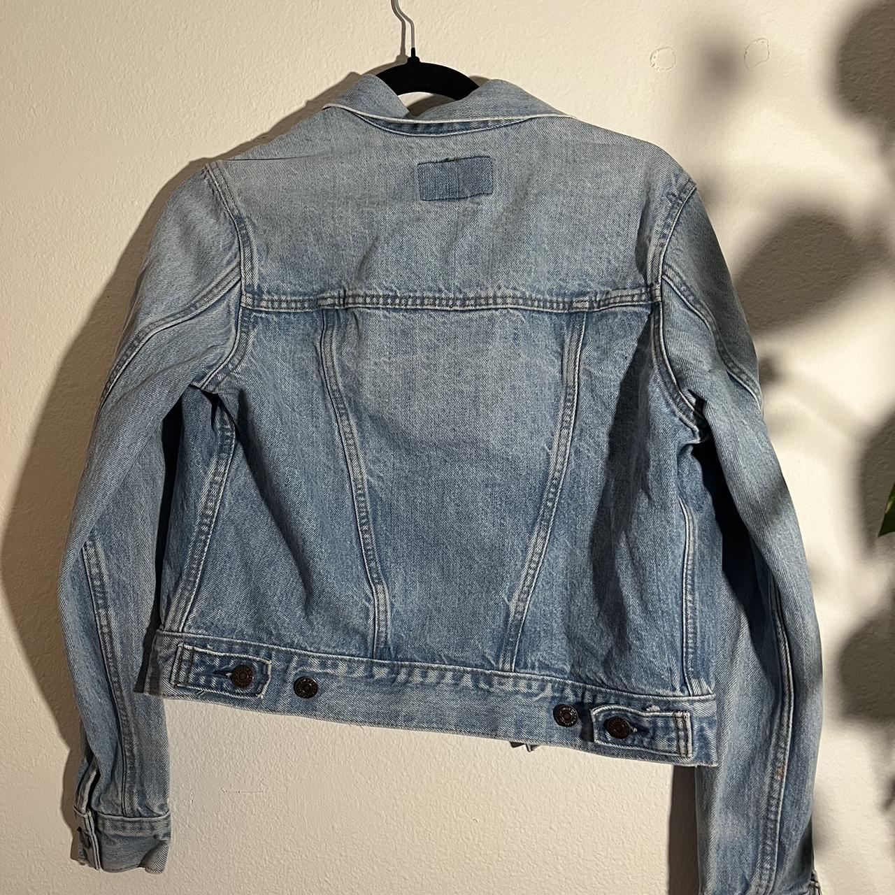 Vintage Levi’s Jacket! No Size But Fits Like A Xs S. - Depop