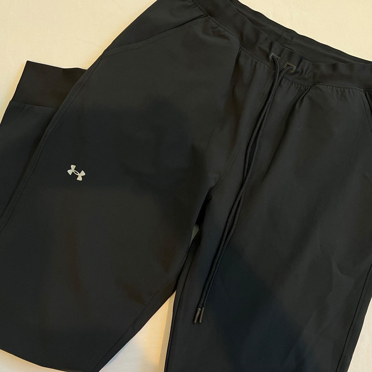 Women Under Armour Workout Pants. SMALL. Hardly - Depop