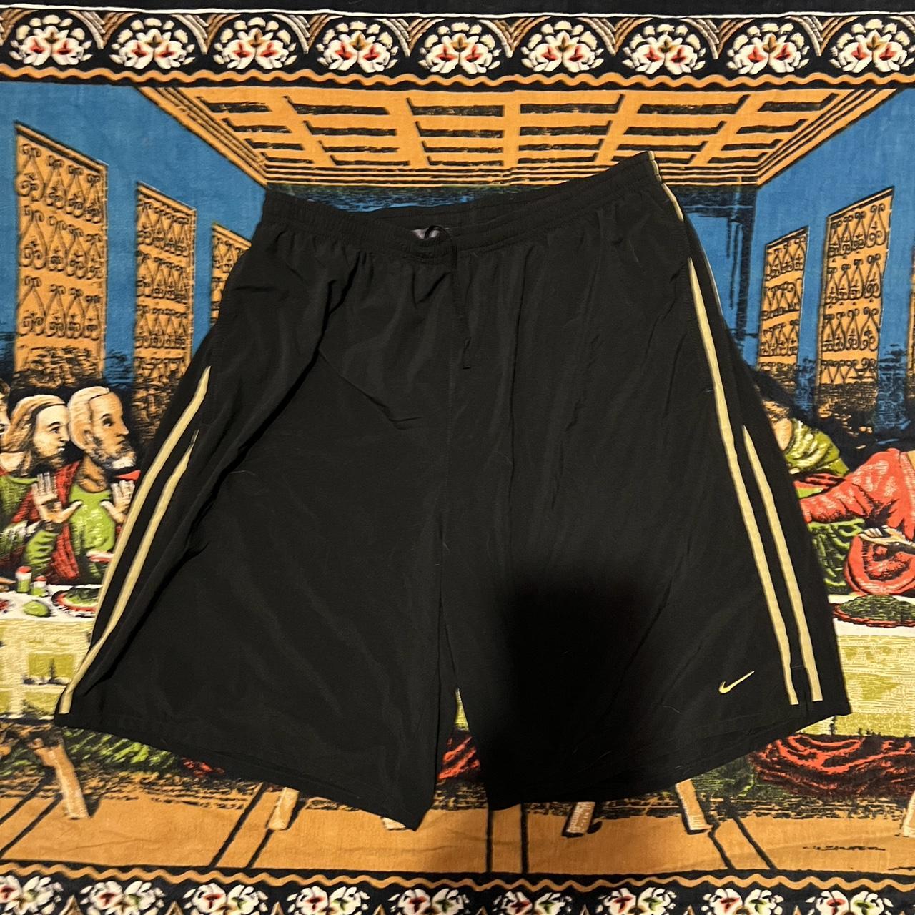 mens black and yellow nike shorts