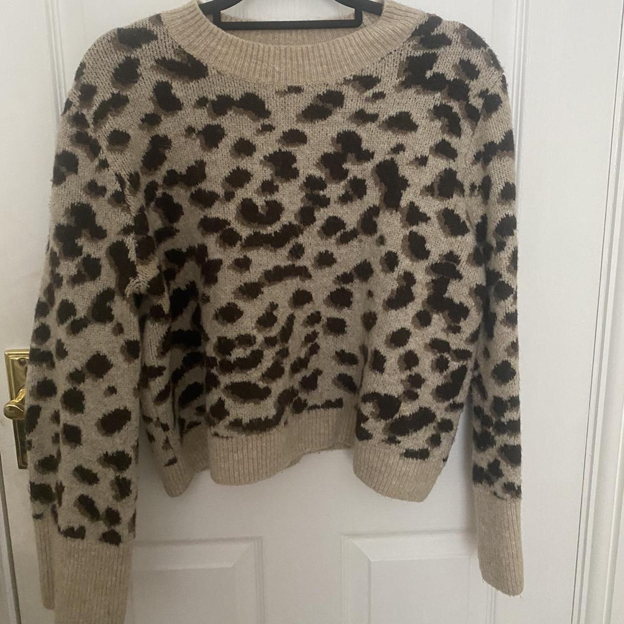 Leopard print jumper, perfect for this time of