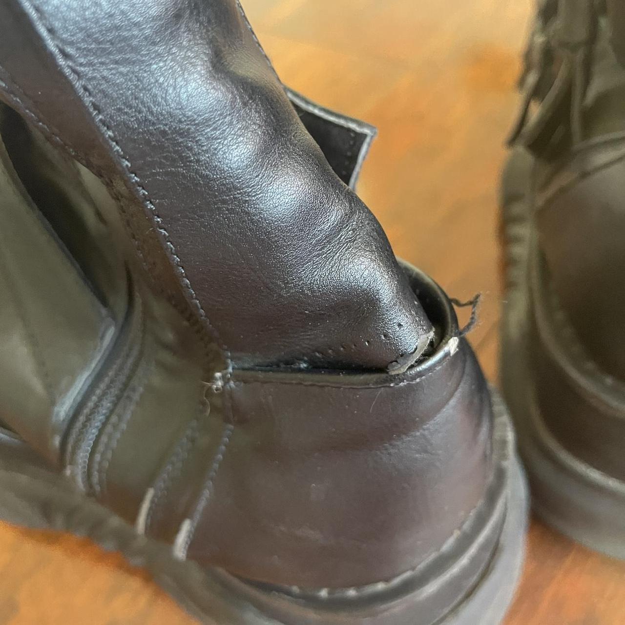 demonia neptune boots
