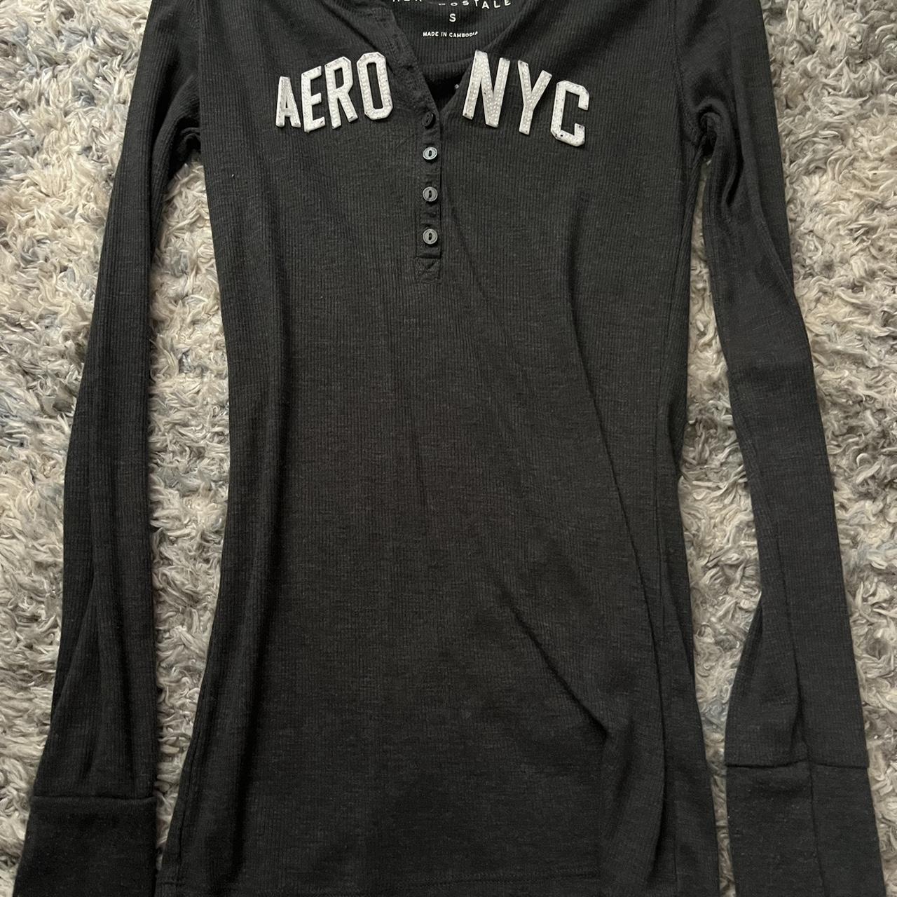 cute 2000s slim-fit Aeropostale long sleeve size:... - Depop