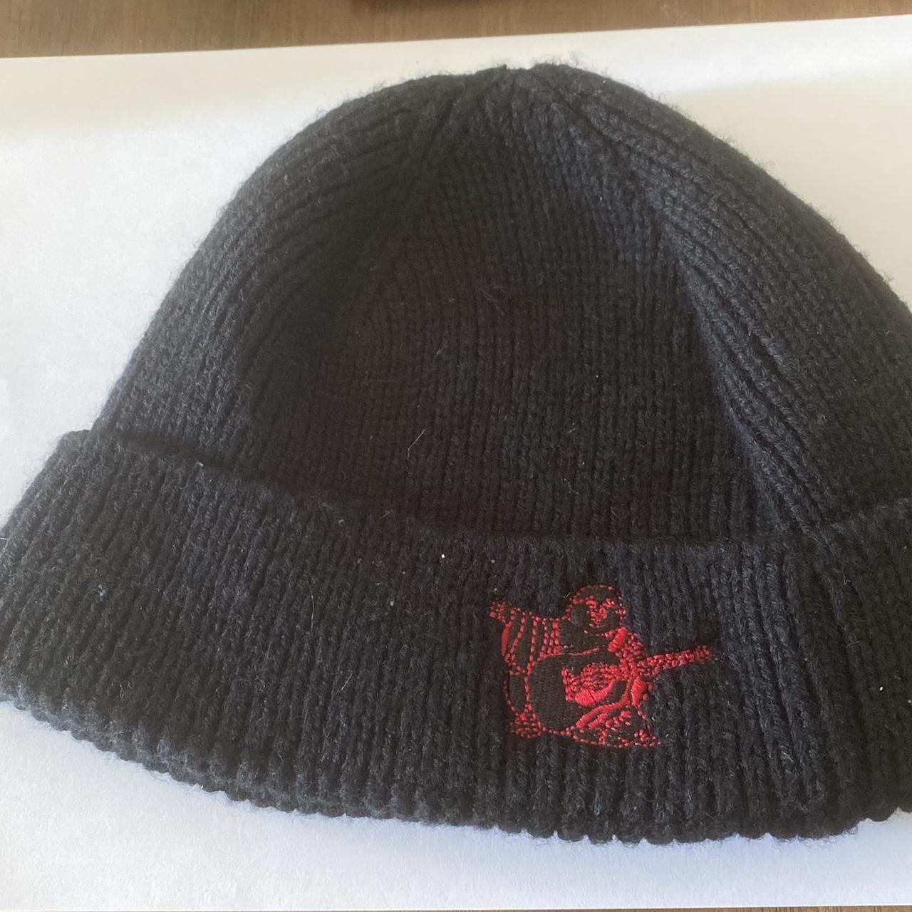 Red true religion beanie deals