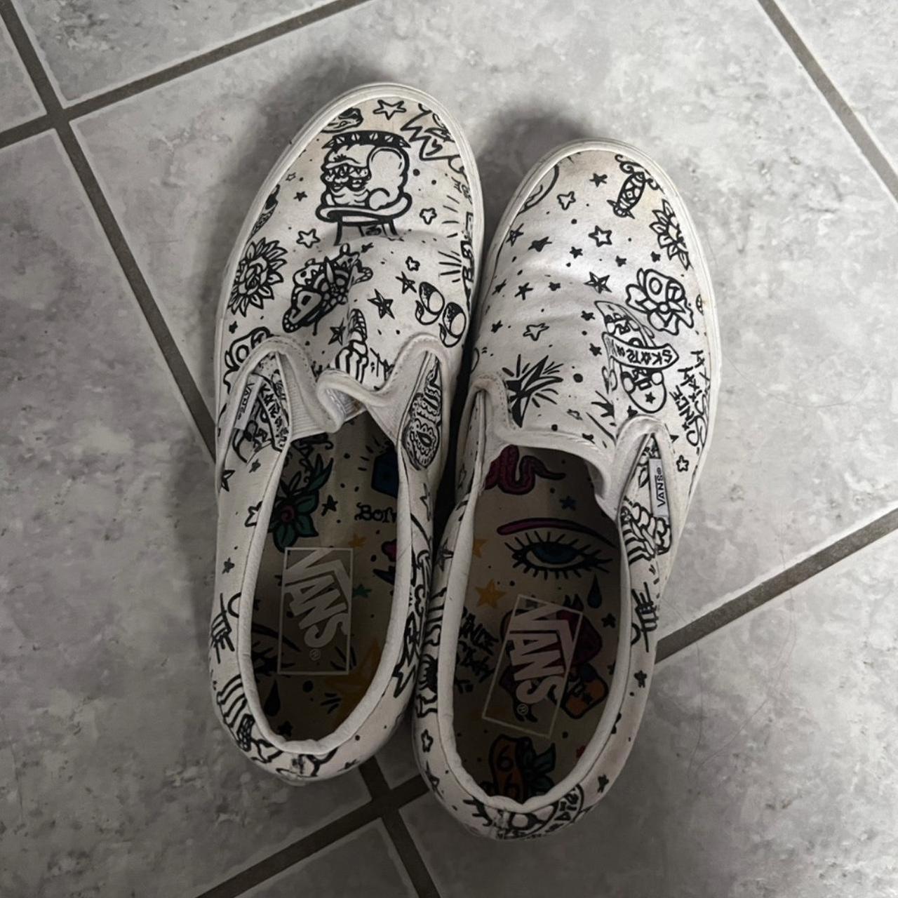 White on sale vans doodles