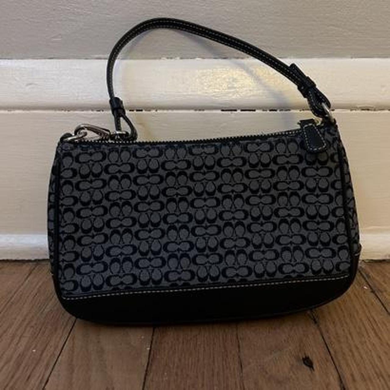 coach purse UNUSED in perfect condition. there’s...