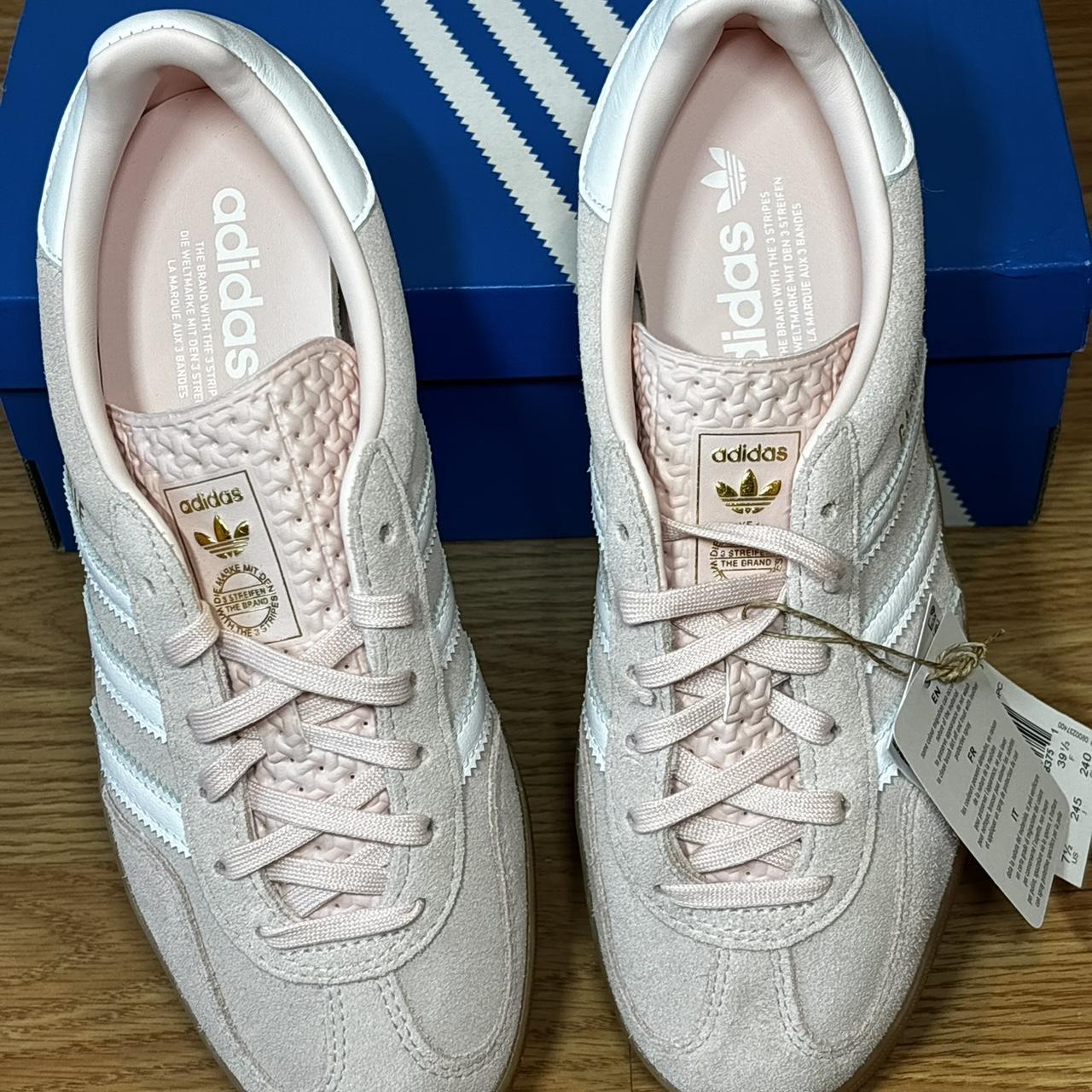 item listed by janielavasquez