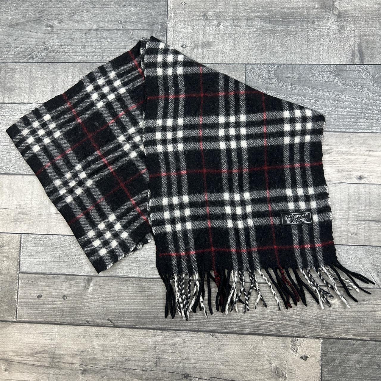 🍐Authentic Burberry lambswool premium scarf in... - Depop